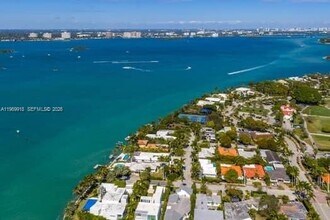 1101 S Shore Dr in Miami Beach, FL - Building Photo - Building Photo