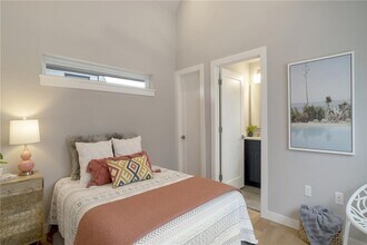 1118 Stobaugh St in Austin, TX - Building Photo - Building Photo