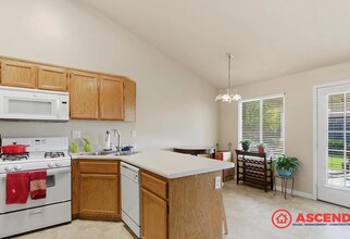 5513 La Pinta Maria Dr in Bakersfield, CA - Building Photo - Building Photo