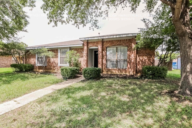 1741 Canterbury Ln in Lewisville, TX - Building Photo - Building Photo