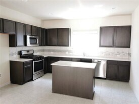 10504 Alemoor Dr in Austin, TX - Building Photo