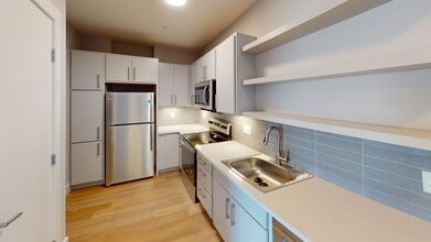 250 Centre St in Boston, MA - Building Photo - Building Photo