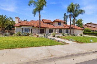 Unit in Riverside, CA - Building Photo