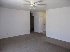 1489 Bluffs Cir in Bullhead City, AZ - Building Photo - Building Photo