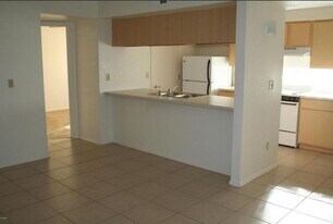16033 N 25th St, Unit 1111 in Phoenix, AZ - Building Photo