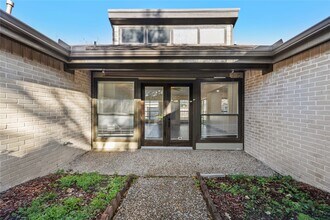 3307 Ashfield Dr in Houston, TX - Building Photo - Building Photo