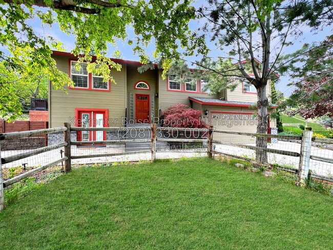 property at 5000 S Deselm Way