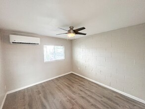 1110 E Highland Ave in Phoenix, AZ - Building Photo - Building Photo
