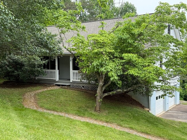 property at 8 Terri Dr