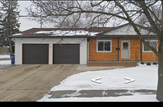 property at 711 Dorroll St NE