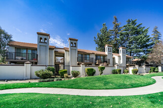 Cedar Springs Apartments in Fresno, CA - Foto de edificio - Interior Photo