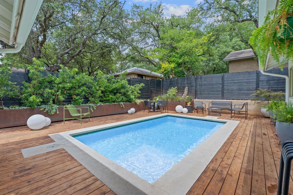 2709 Deeringhill Dr in Austin, TX - Building Photo
