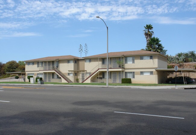 7376 University Ave in La Mesa, CA - Building Photo - Building Photo