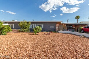 515 W Toledo St in Chandler, AZ - Building Photo