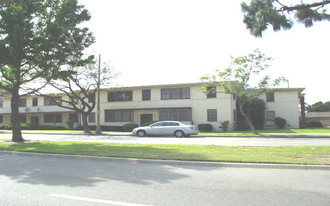 1015 E San Antonio Dr Apartments