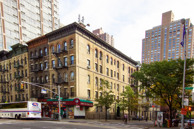 1756 First Ave in New York, NY - Building Photo - Building Photo