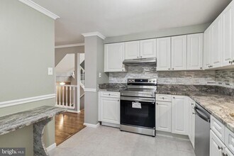 10603 Tuppence Ct in Rockville, MD - Building Photo - Building Photo