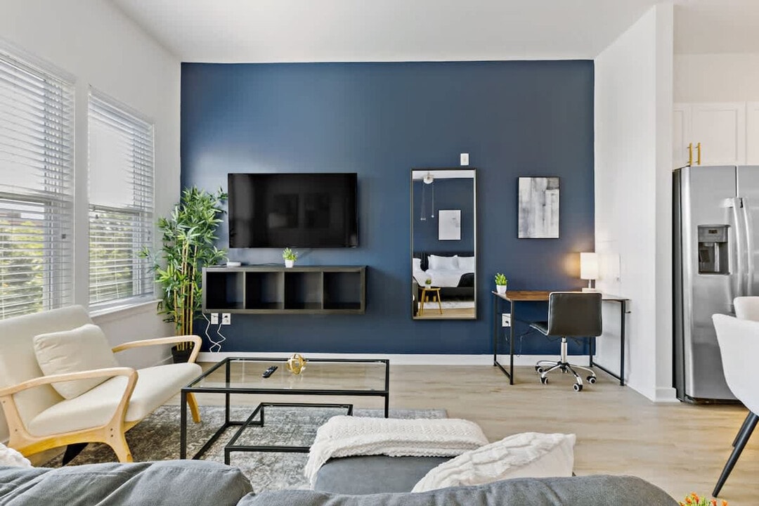 205 S Kings Dr in Charlotte, NC - Building Photo