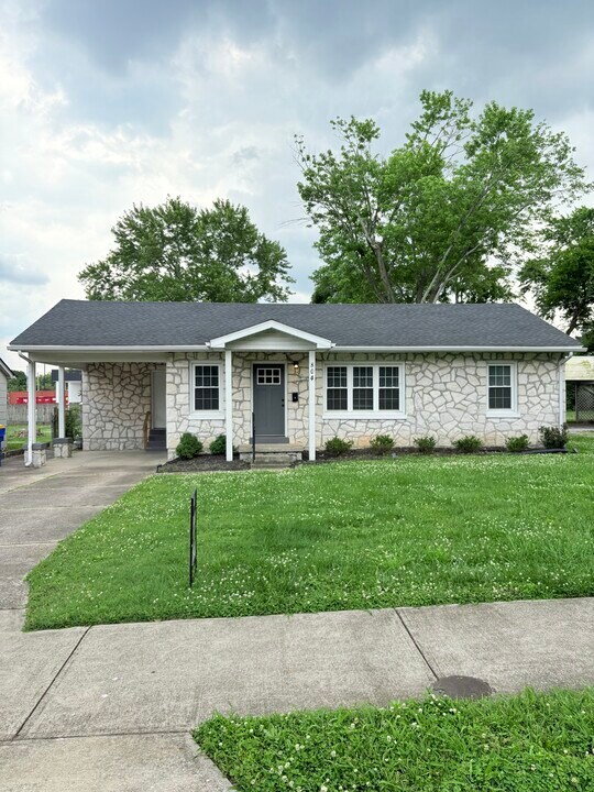 804 Josephine St in Bowling Green, KY - Building Photo