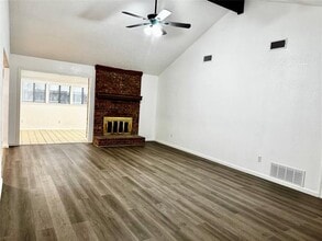 3935 Firethorn Dr in Arlington, TX - Building Photo - Building Photo