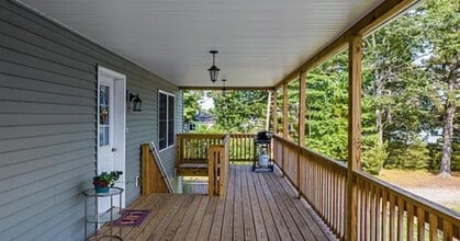 43 Marine Ave in Wareham, MA - Building Photo - Building Photo