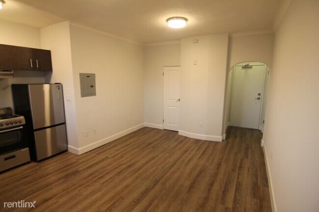 1417 N Bronson Ave in Los Angeles, CA - Building Photo - Building Photo