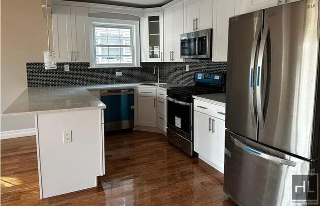 property at 132-11-132160 160th St