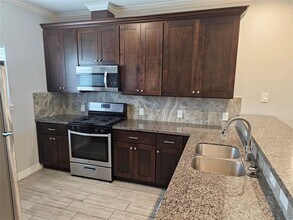 1201 Dutch St-Unit -A in Deer Park, TX - Building Photo - Building Photo