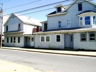 47 Prospect St in Moosup, CT - Building Photo