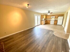 5764 Kentview Ave NW, Unit 5764 in North Canton, OH - Building Photo - Building Photo