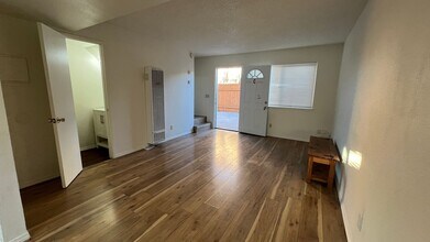 717 E Boone St in Santa Maria, CA - Building Photo - Building Photo