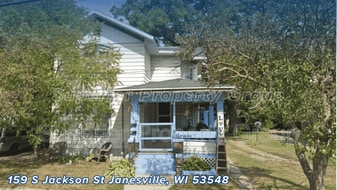 159 S Jackson St in Janesville, WI - Building Photo