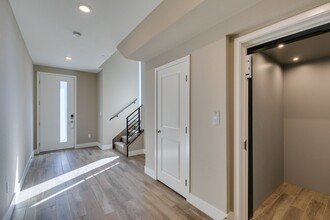 4152 Yucca Bloom St in Las Vegas, NV - Foto de edificio - Building Photo