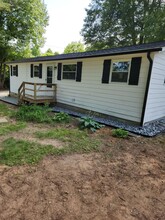 693 Clement Town Rd in Powhatan, VA - Building Photo - Building Photo