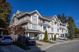 Kensington Court in Langley, BC - Building Photo