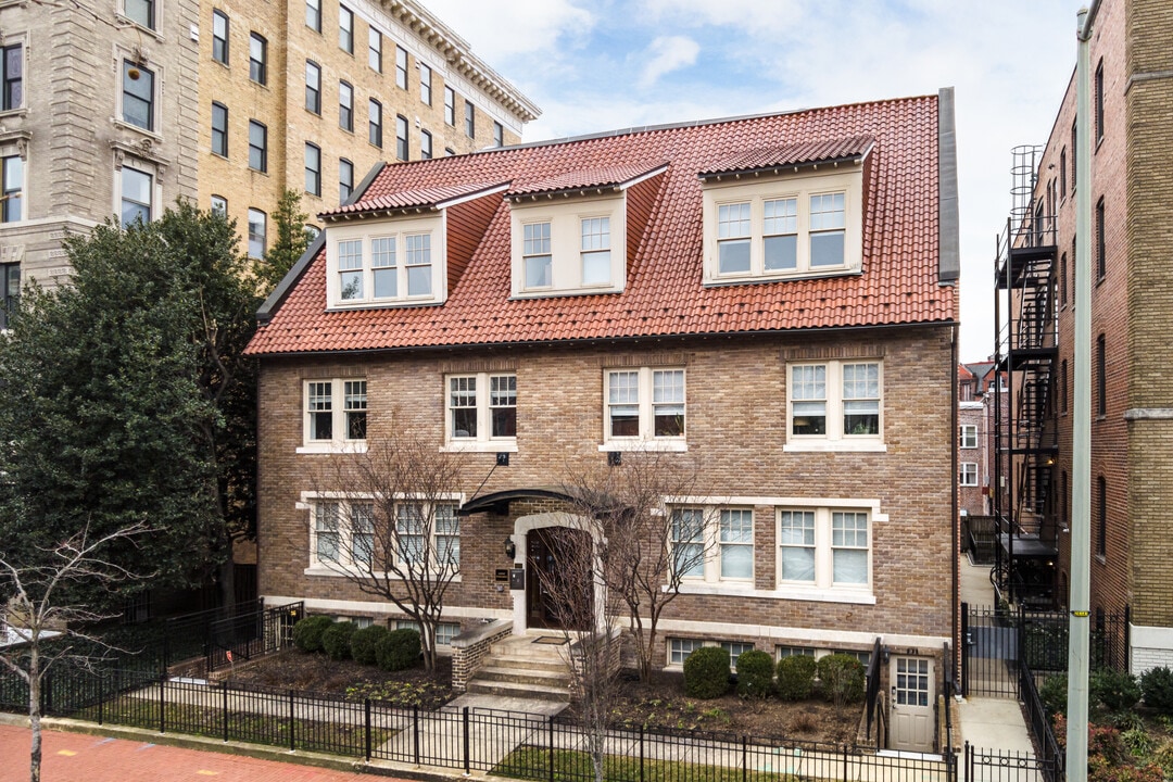 1704 T St NW in Washington, DC - Building Photo