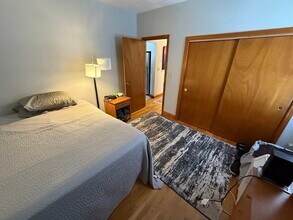 49 Curtis Ave, Unit 2 in Somerville, MA - Foto de edificio - Building Photo