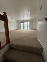 96 Candlewood Dr in South Windsor, CT - Building Photo