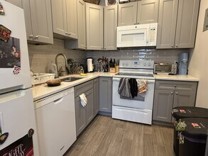 370 Chestnut Hill Ave, Unit 34 in Boston, MA - Foto de edificio - Building Photo