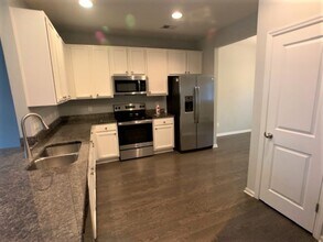 376 Flyway Rd in Goose Creek, SC - Building Photo - Building Photo