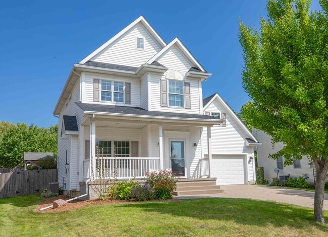 property at 15835 Hawthorn Dr