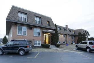 Addison Apartments in Addison, IL - Foto de edificio - Building Photo