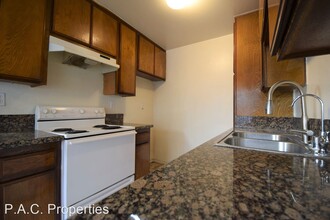 6115 Whitsett Ave in Los Angeles, CA - Building Photo - Building Photo