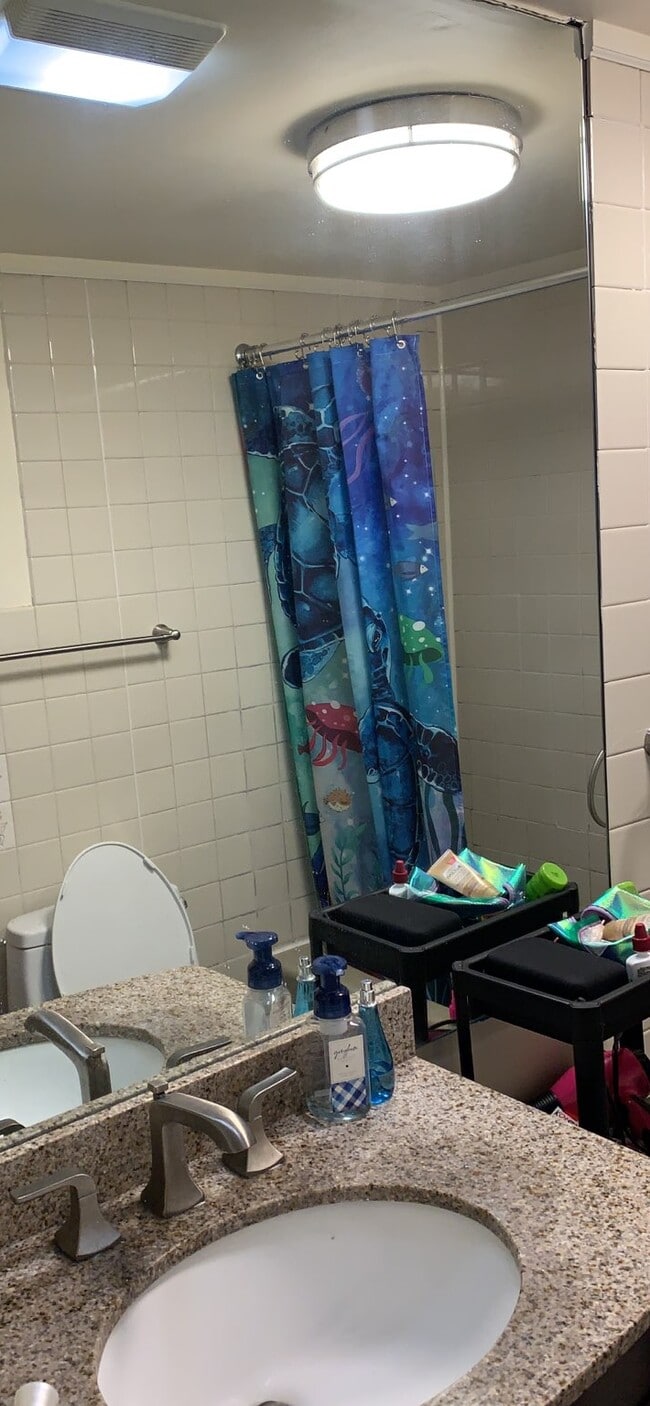 61 Hillcrest Blvd in Warren, NJ - Foto de edificio - Building Photo