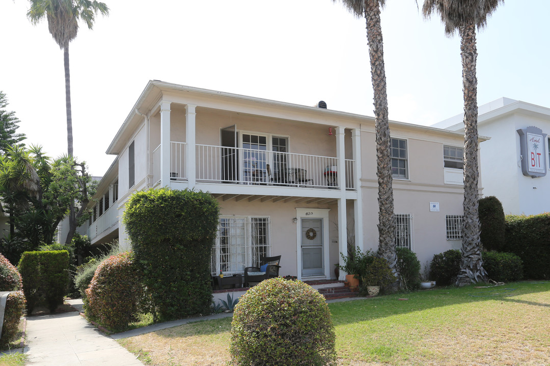 463 N Doheny Dr in Beverly Hills, CA - Building Photo