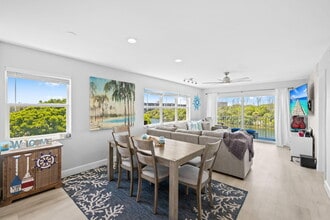 333 NE 19th Ave in Deerfield Beach, FL - Building Photo - Building Photo