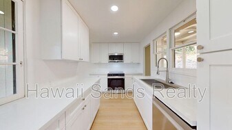 3271 Paty Dr in Honolulu, HI - Building Photo