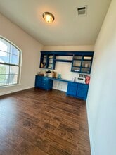 2240 N Lake Michele Cir in Lake Charles, LA - Building Photo - Building Photo