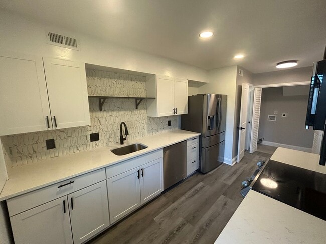 property at 9156 Black Heath Cir
