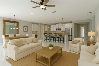 10017 SW Oak Tree Cir in Port St. Lucie, FL - Building Photo - Building Photo